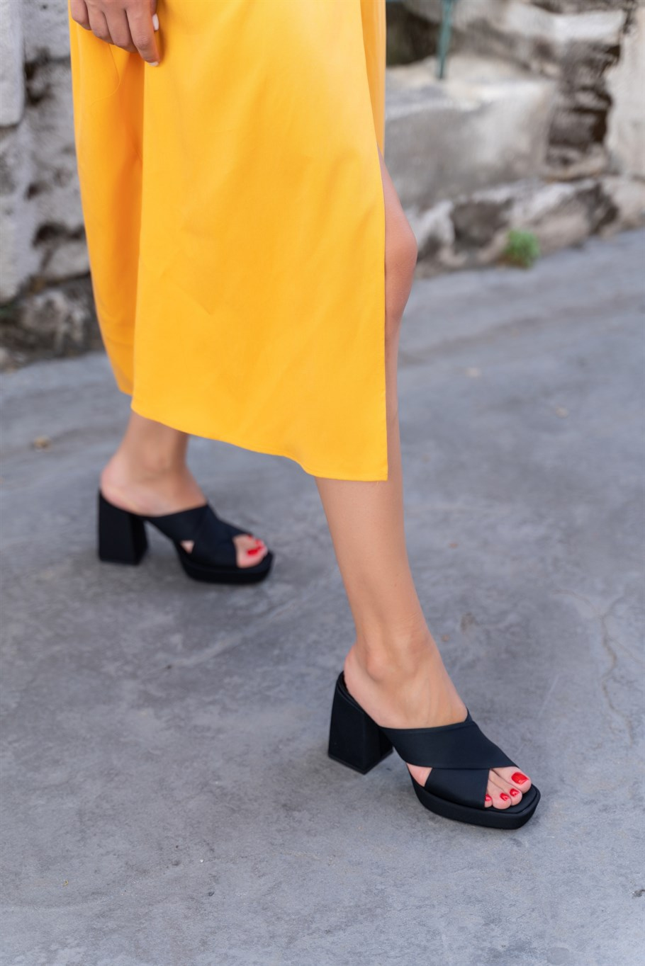 Zasima Siyah   Platform   Terlik