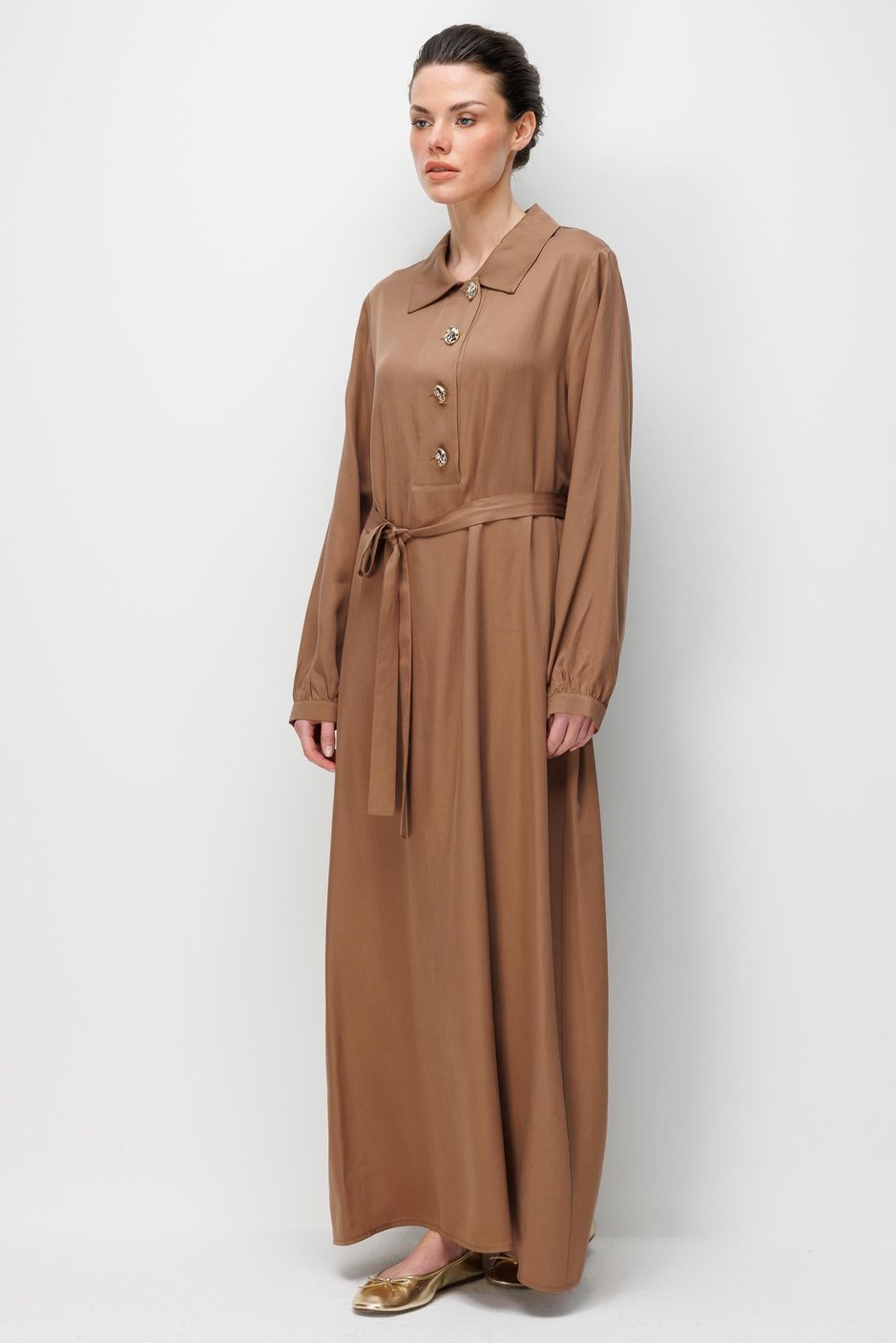 %100 Doğal LyoCELL Dökümlü Soft Hissiyat SELL Düğme Kapama Özel Elbise-Kahve