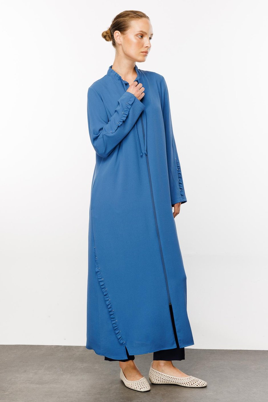 Cosi Ruffle Detail Xüsusi Toxunmuş Parça Abaya Cape - Indigo