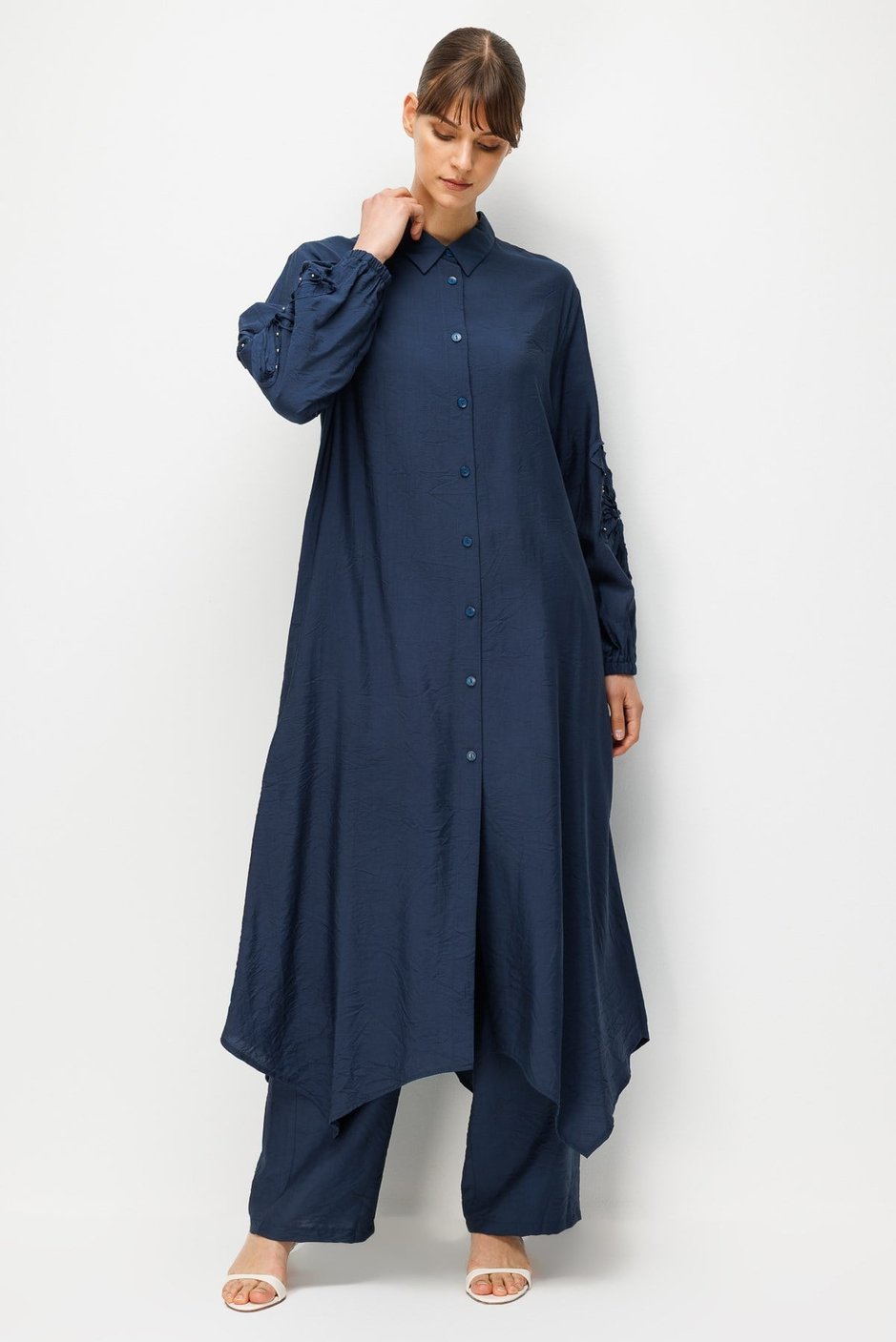 Goldy %85 LyoCELL Soft Kumaştan Kol El İşi İşleme Detaylı Zamansız Maxi Tunik Kap-Laci