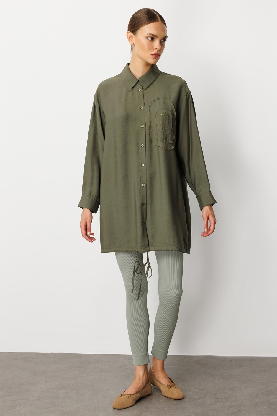 Soft Modal(%90) İçerikli Elişi Çiçek İşlemeli Tunik-Haki