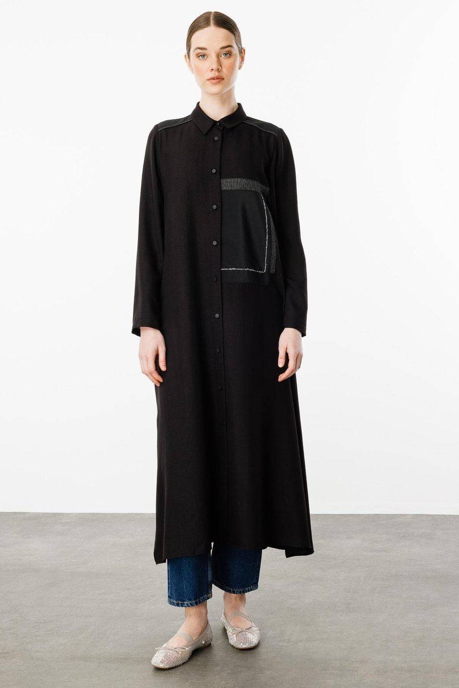 Sportjacke/Tunika mit Tap-Seidenstruktur – Schwarz