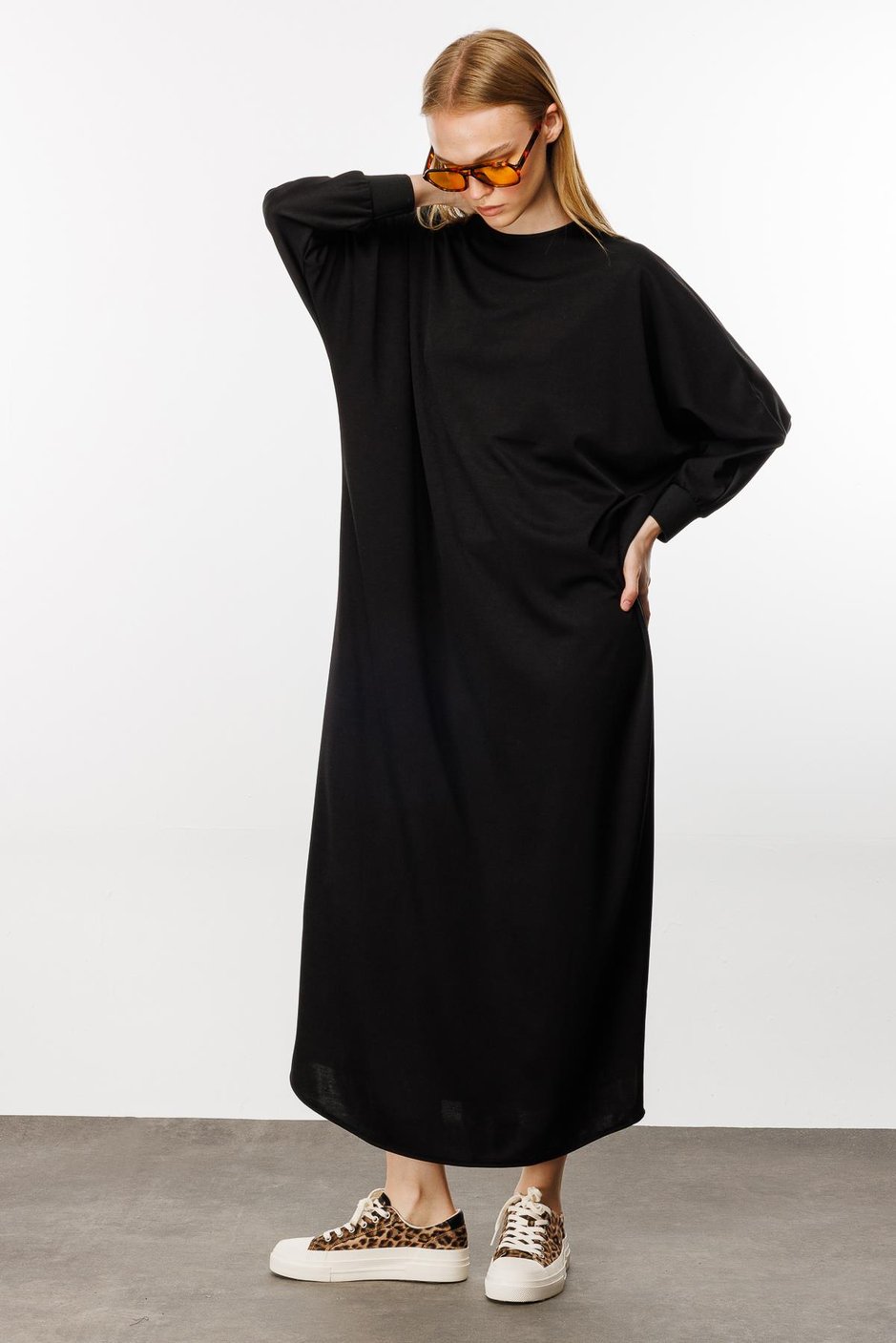 Y Model Örme Zamansız Elbise-Siyah