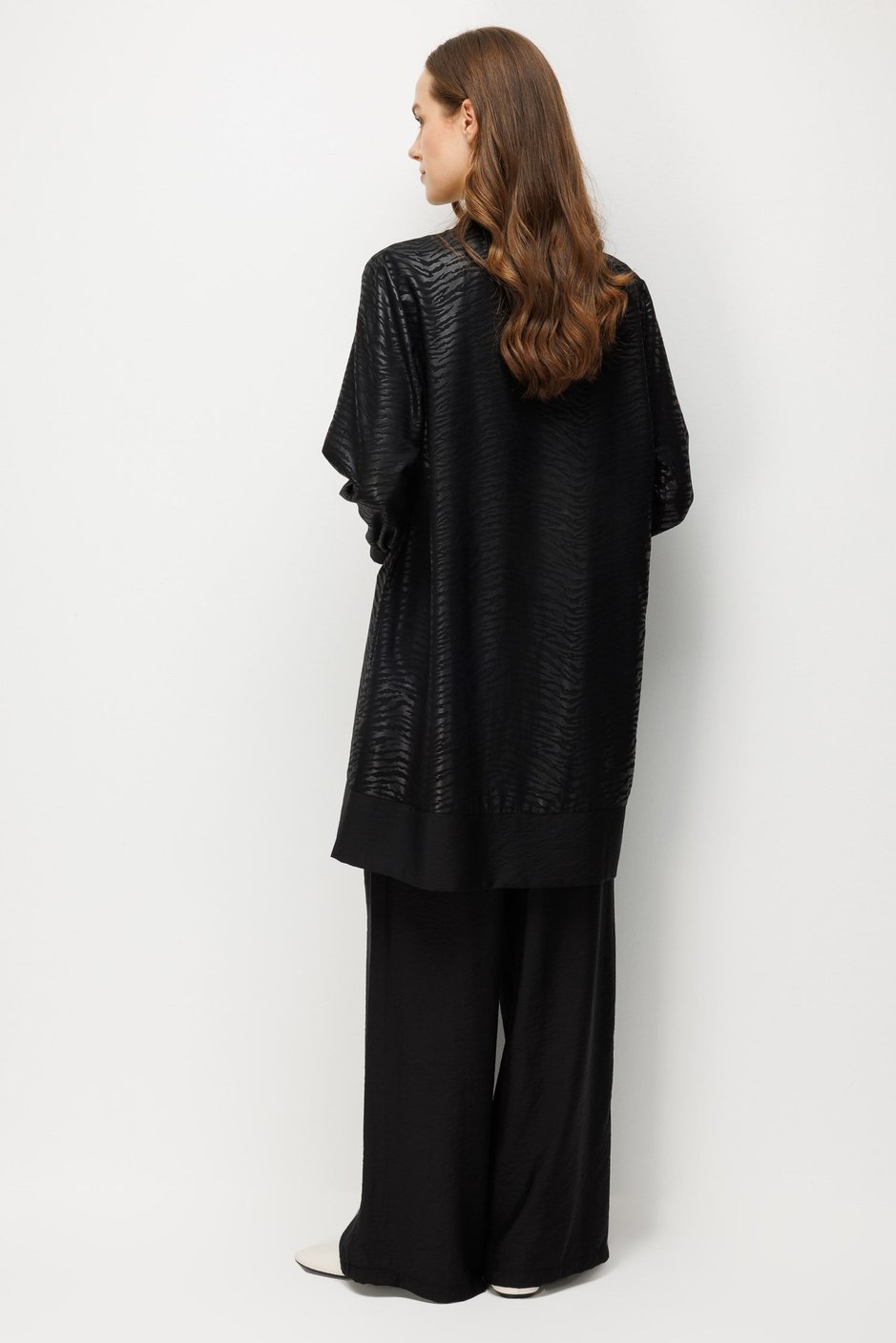 %85 LyoCELL Desen ve Aksesuar Garnili Pantalon ve Tunik Kombin Takım-Siyah
