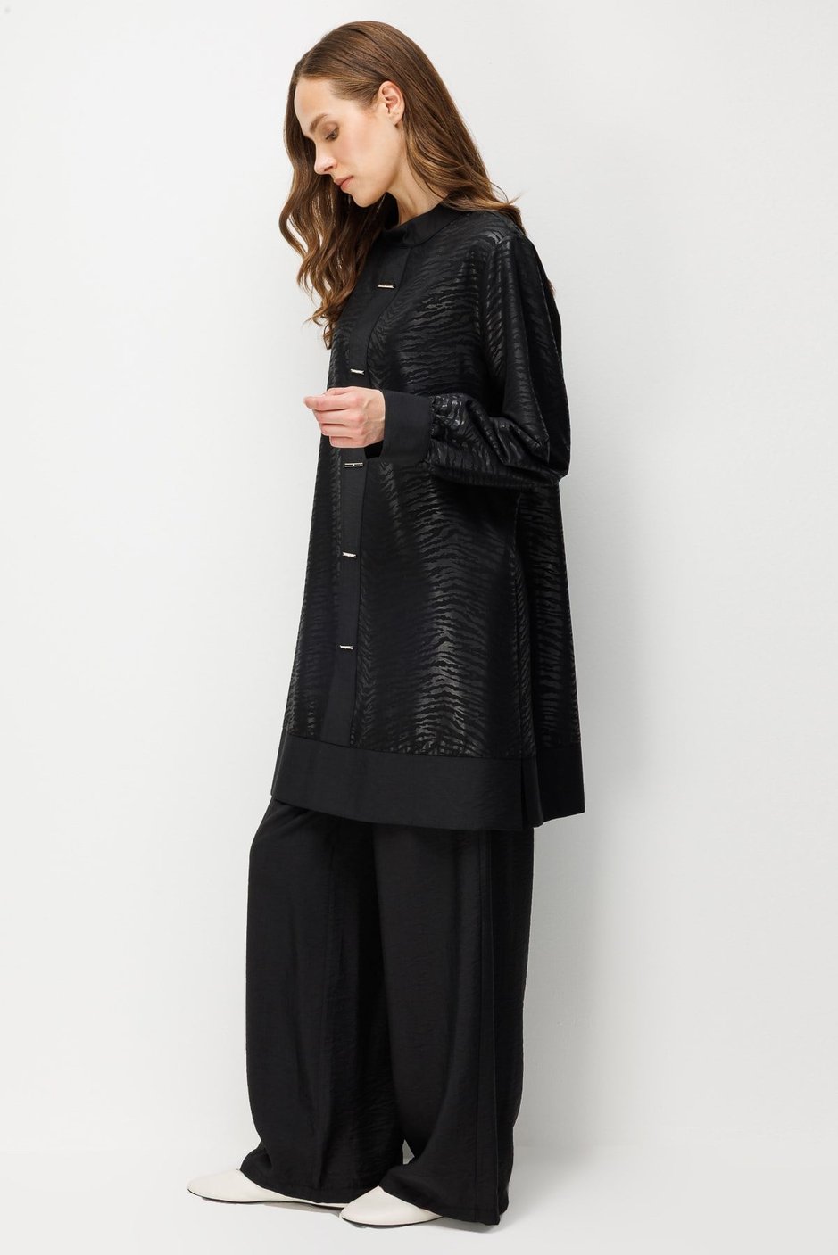 %85 LyoCELL Desen ve Aksesuar Garnili Pantalon ve Tunik Kombin Takım-Siyah