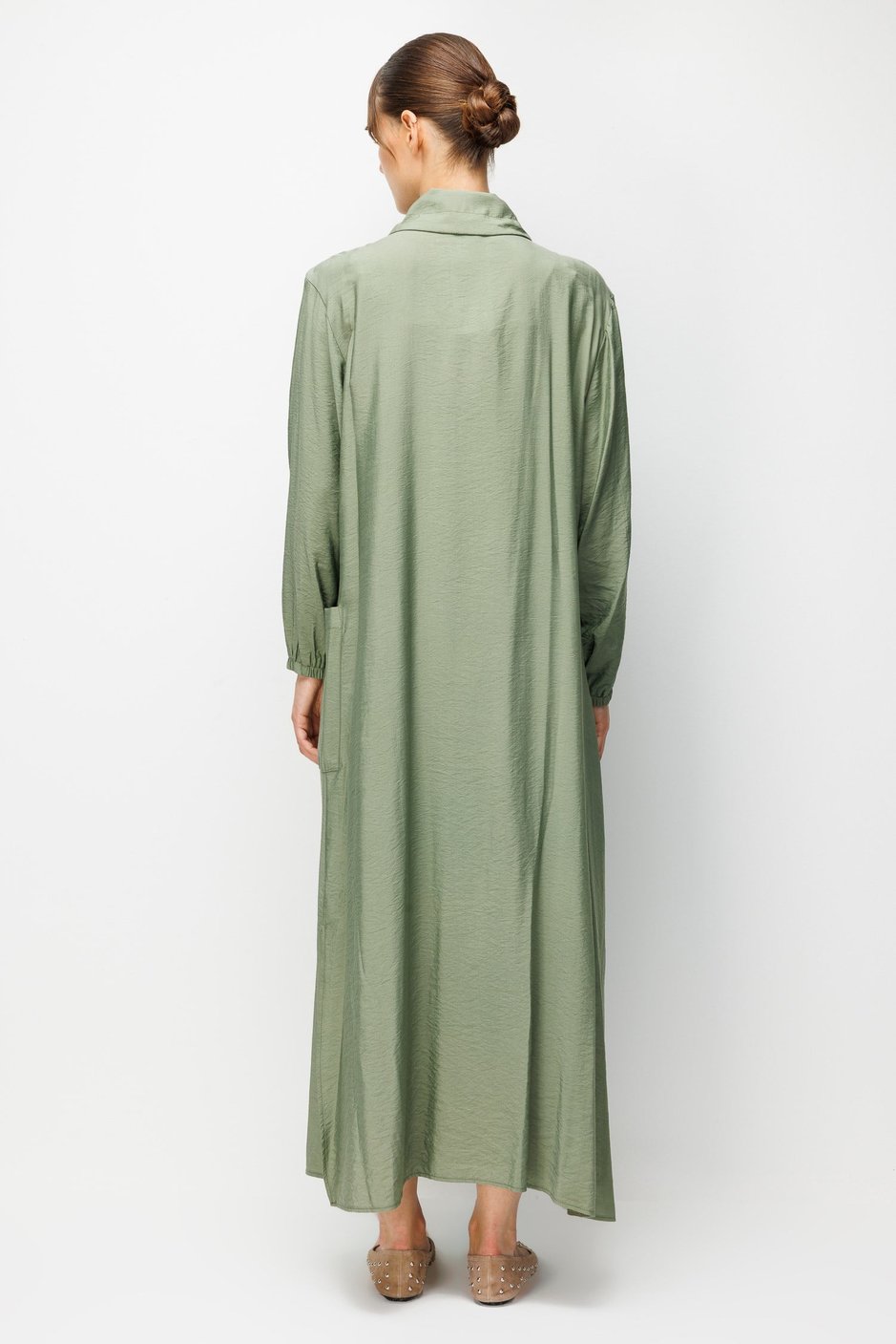 85 % LyoCELL Goldy Abaya mit aufwendigen Taschen und farblich passendem Stoff – Khaki