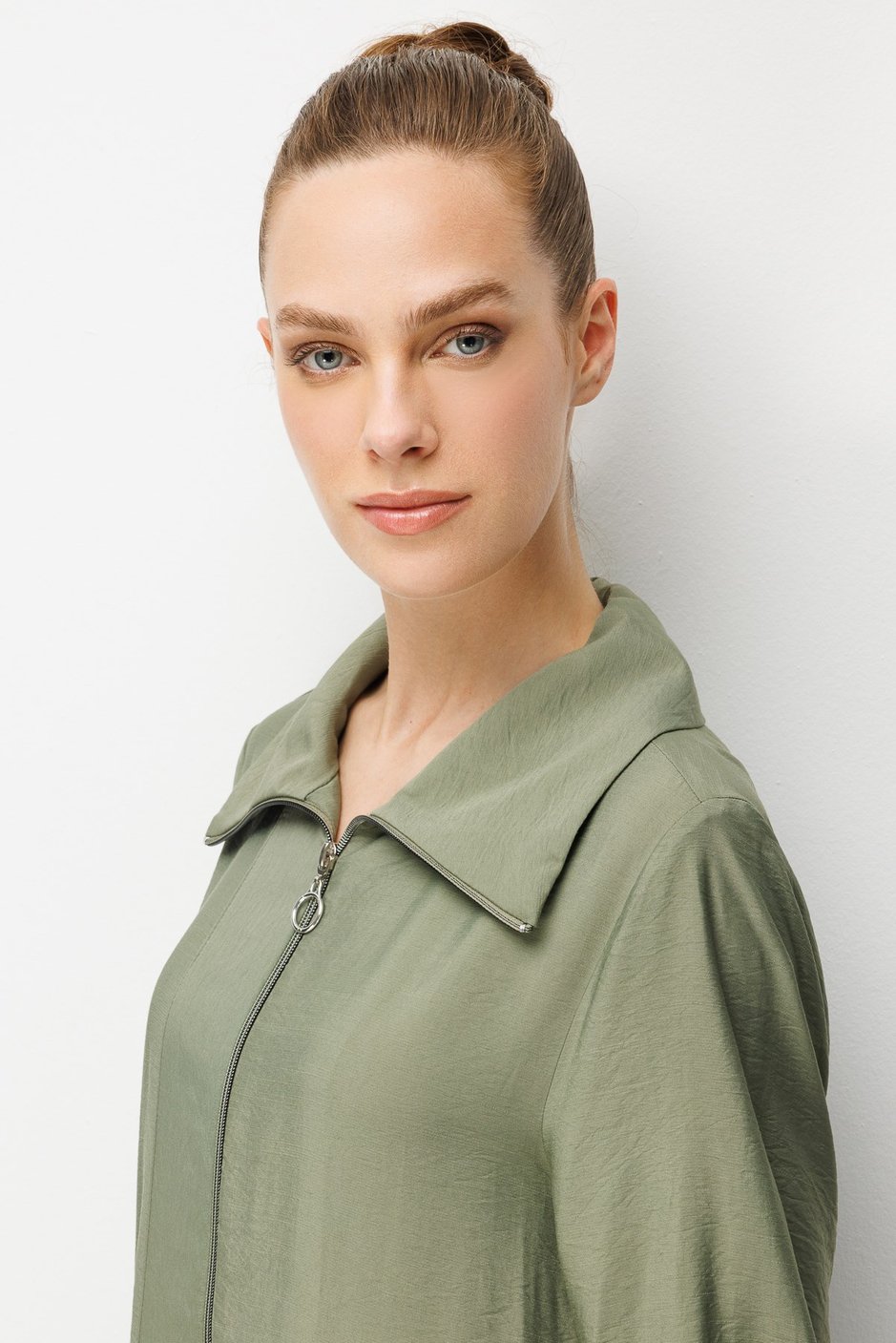 %85 LyoCELL Goldy Floral Desen Cep İşlemeli Ferace-Haki
