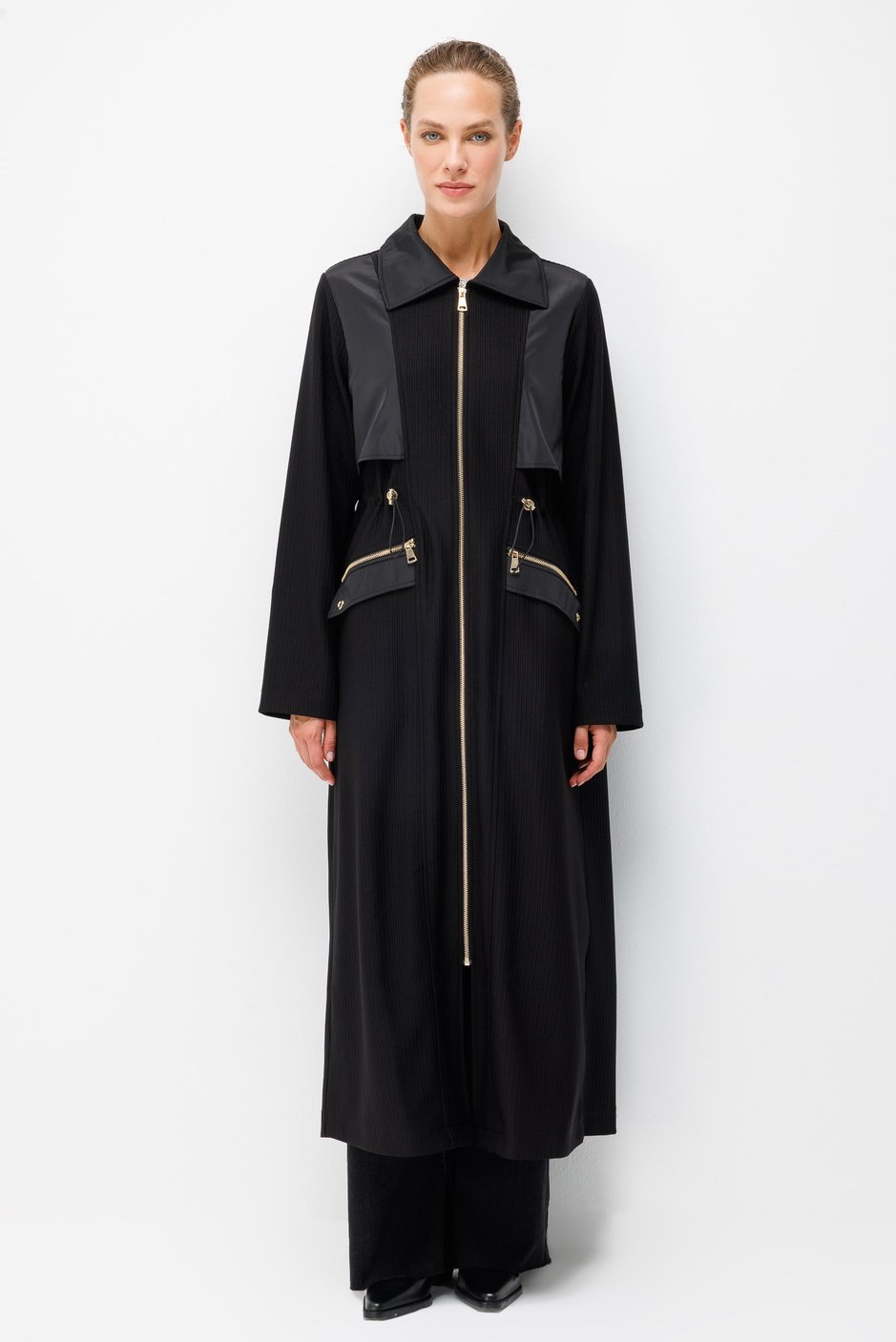 Sporty Chic İşlevsel Detaylı Özel Kumaş Zamansız Kap Trench-Siyah
