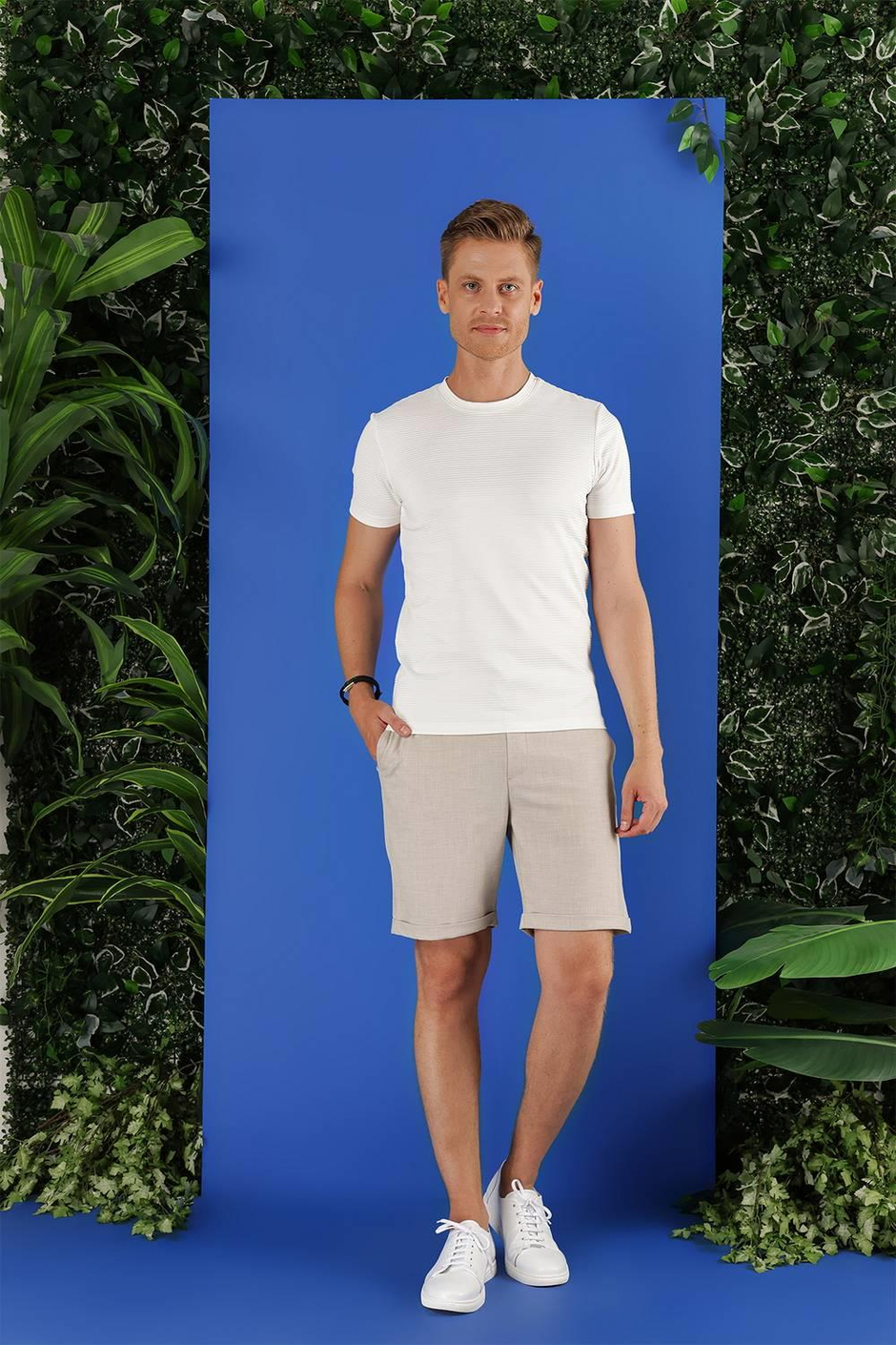 033 Slim Fit Bej Bermuda