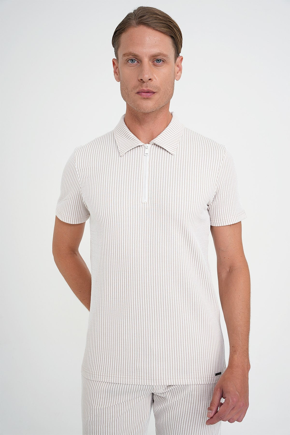 Comfort Fit %100 Pamuk Dikine Çizgili Fermuarlı Polo Yaka Bej Tişört TS 906