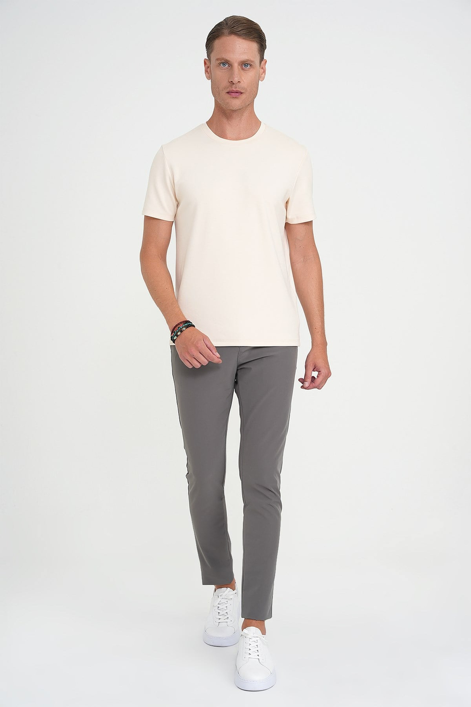 Comfort Fit Bisiklet Yaka %97 Esnek Pamuklu Krem Tişört TS 885