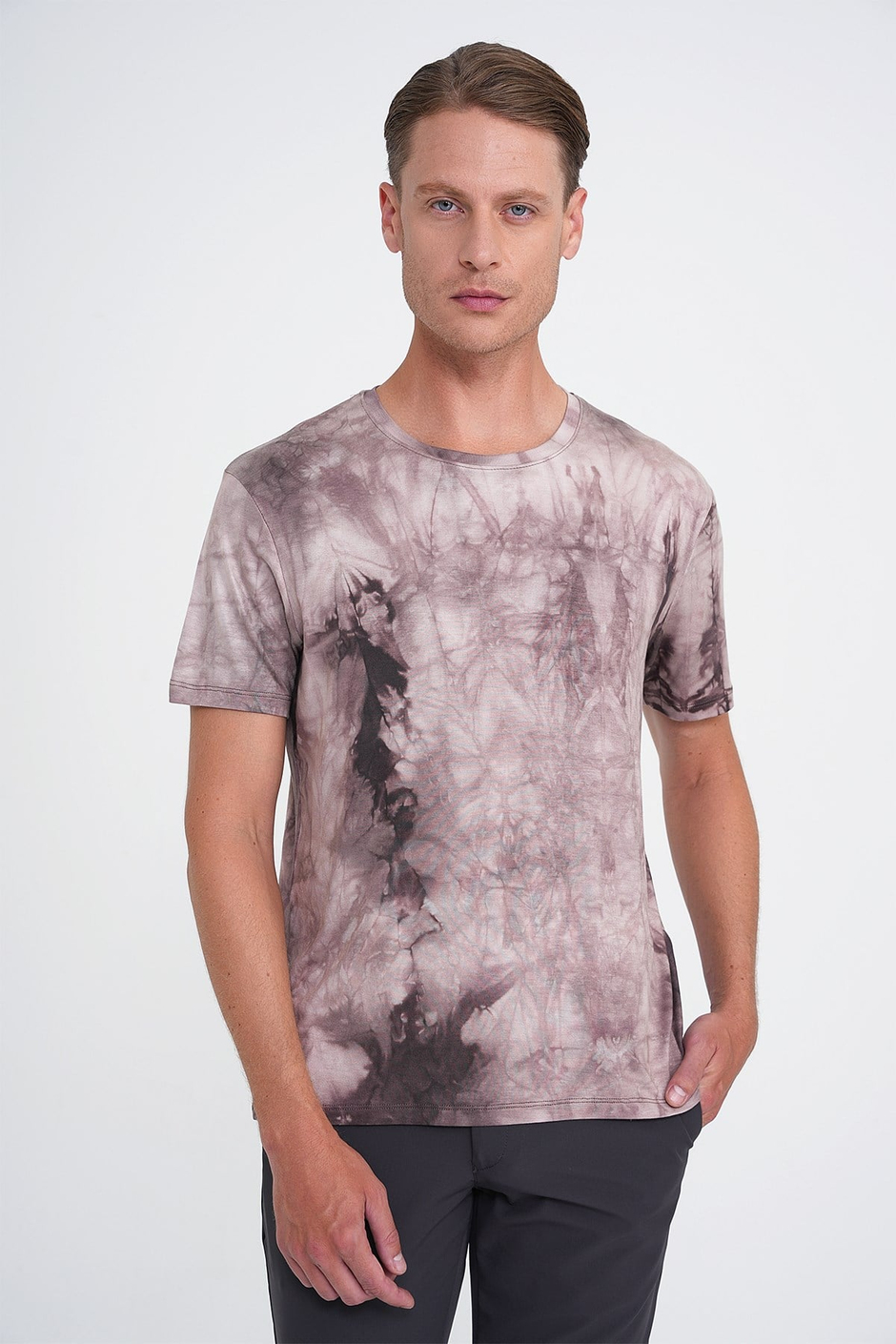 Comfort Fit Bisiklet Yaka Batik Desen Pamuklu Bej Tişört TS 914