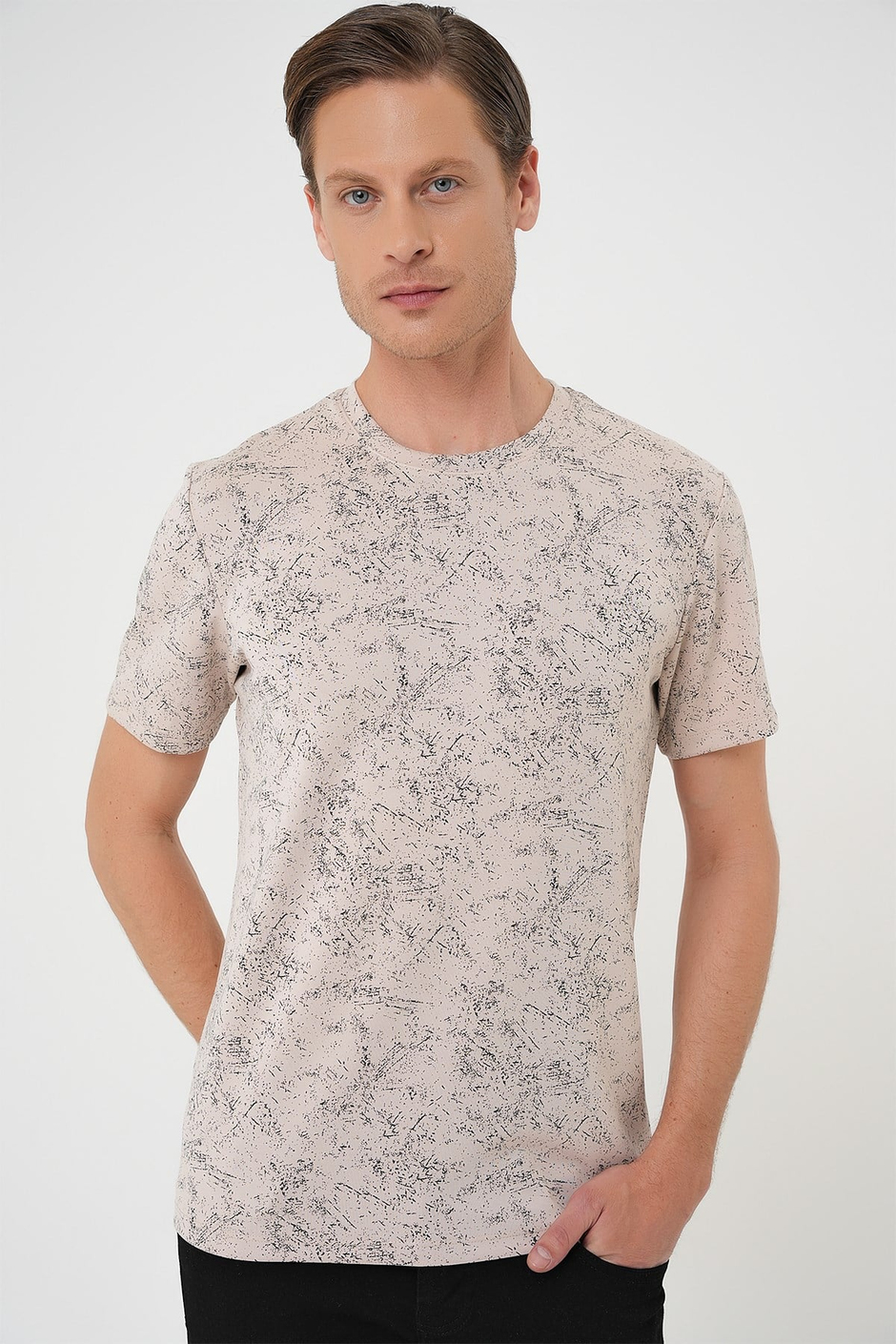Comfort Fit Bisiklet Yaka Batik Görünümlü Esnek Pamuk Bej Tişört TS 905