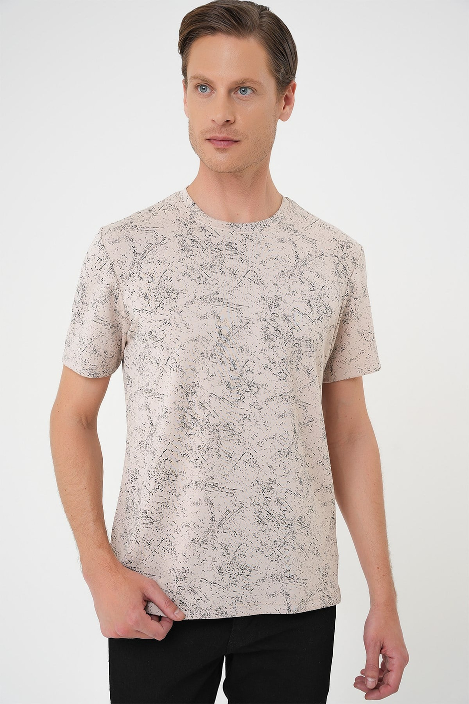 Comfort Fit Bisiklet Yaka Batik Görünümlü Esnek Pamuk Bej Tişört TS 905