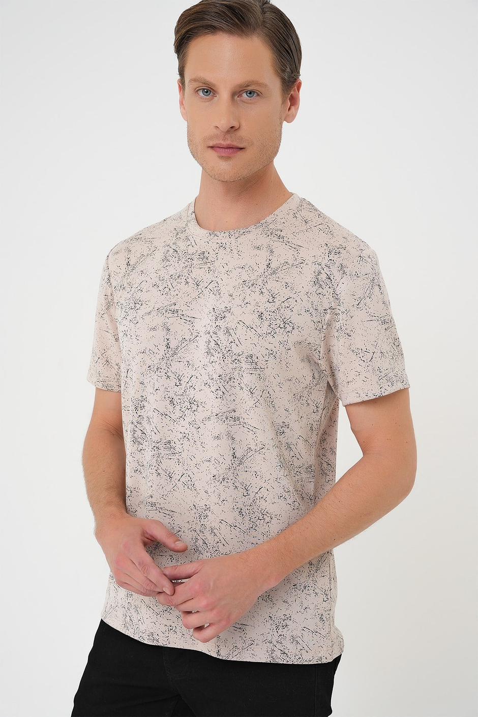 Comfort Fit Bisiklet Yaka Batik Görünümlü Esnek Pamuk Bej Tişört TS 905