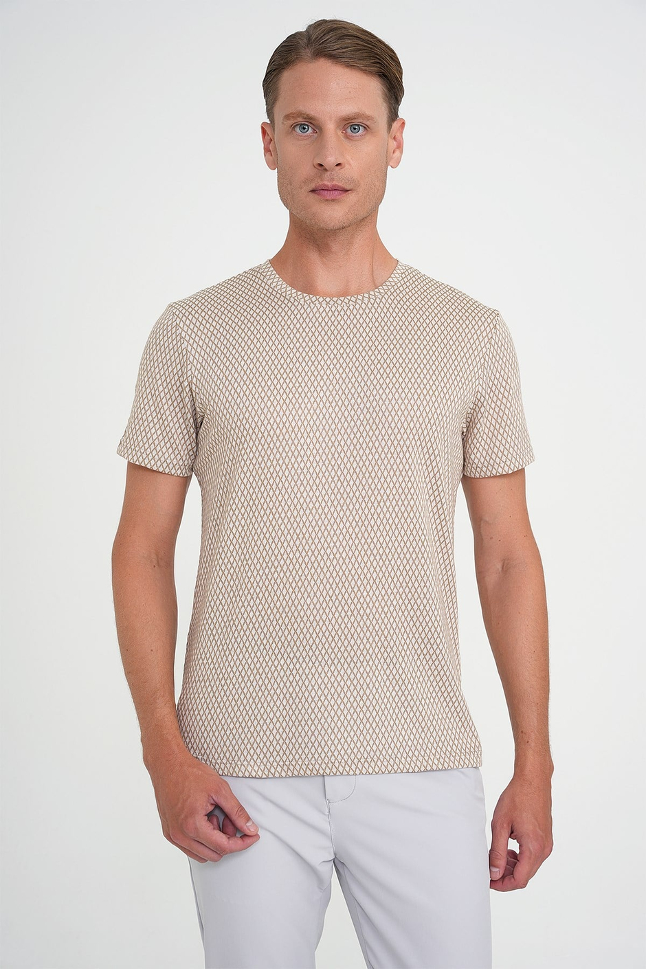 Comfort Fit Bisiklet Yaka Esnek Pamuklu Baklava Desen Bej Tişört TS 908