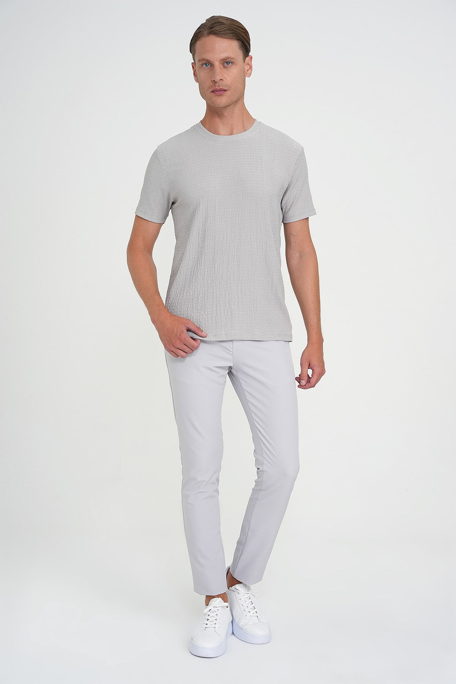 Comfort Fit Bisiklet Yaka Gofre Pamuklu Kumaş Gri Tişört TS 911