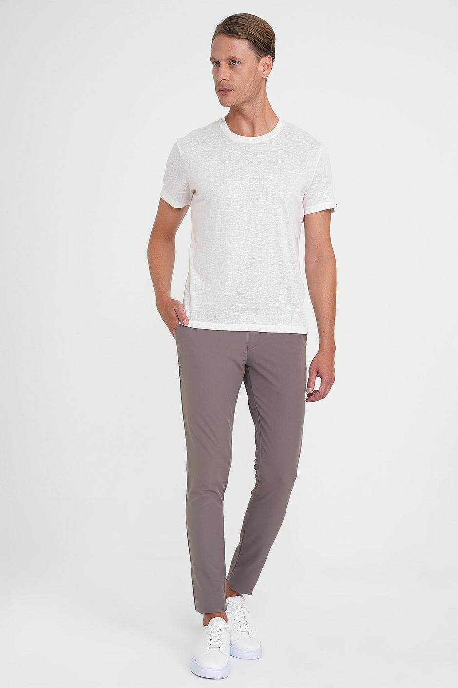 Comfort Fit Bisiklet Yaka Keten Karışımlı Ekru Tişört TS 902