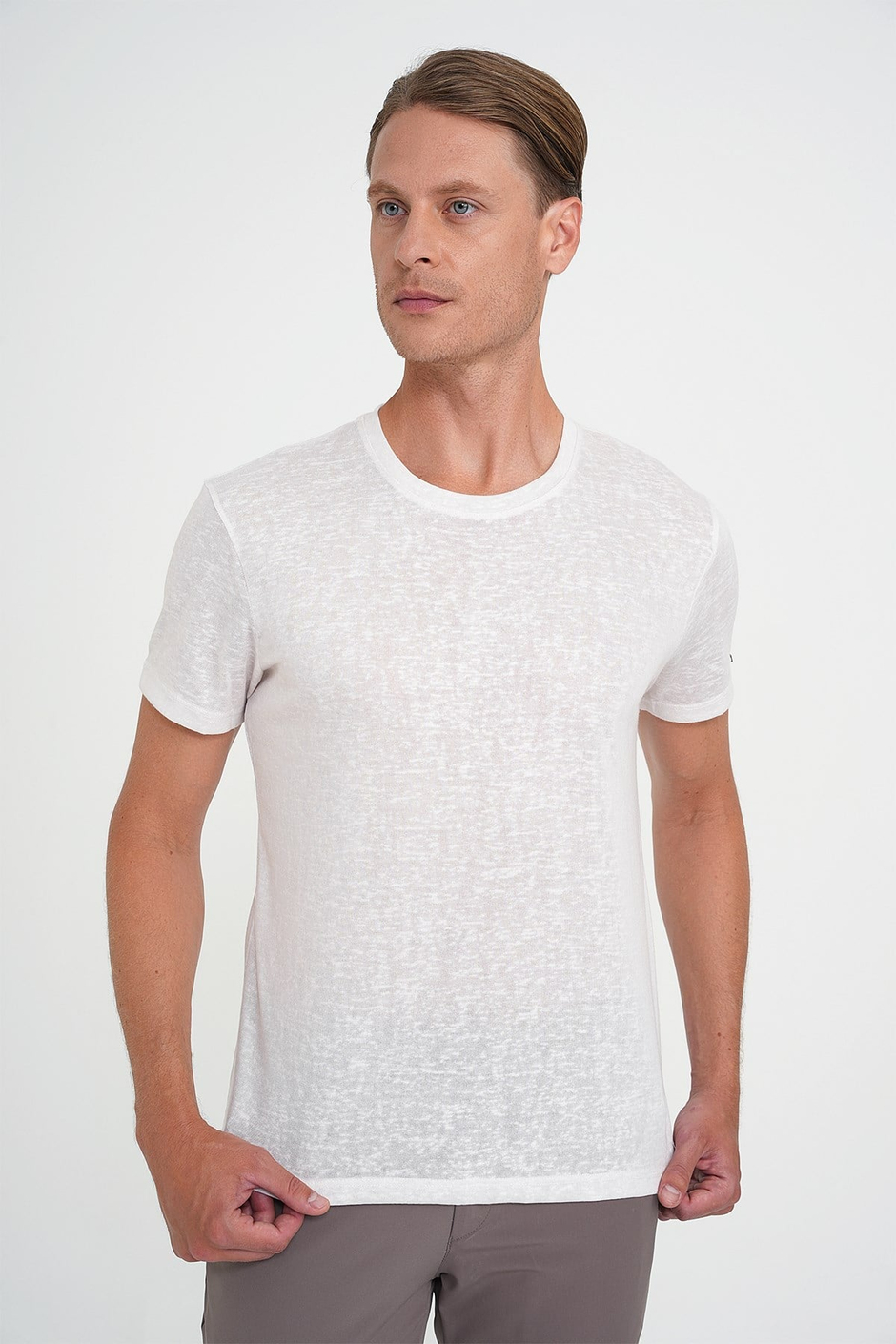 Comfort Fit Bisiklet Yaka Keten Karışımlı Ekru Tişört TS 902