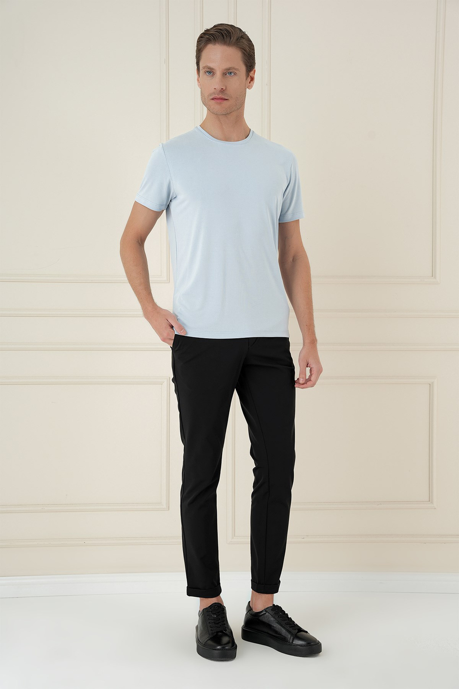 Comfort Fit Bisiklet Yaka Modal Kumaş Kısa Kollu Mavi Tişört TS 895
