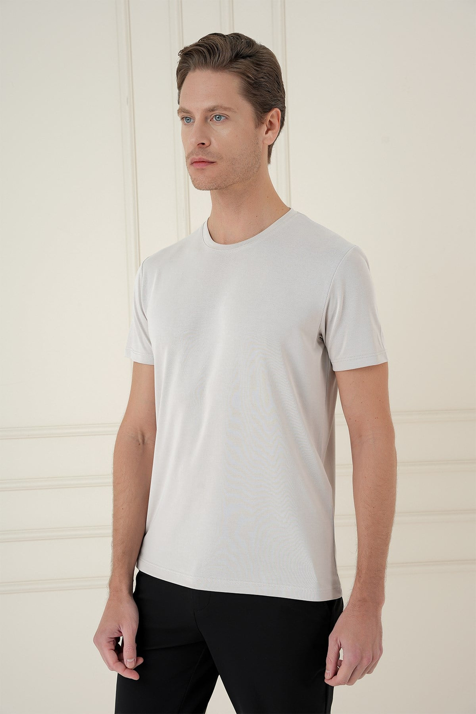 Comfort Fit Bisiklet Yaka Modal Kumaş Kısa Kollu Taş Tişört TS 895