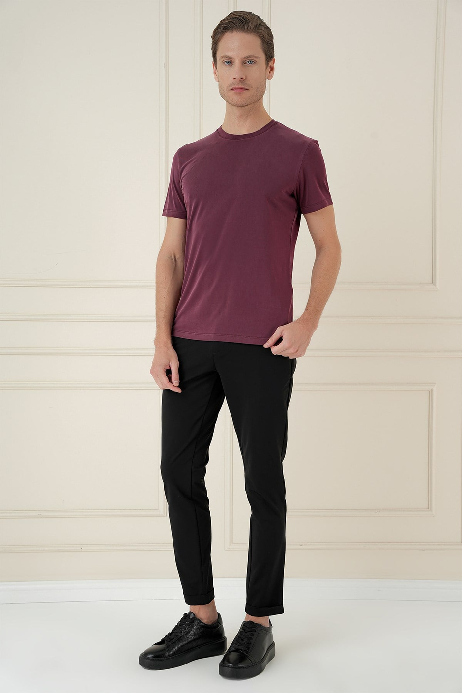 Comfort Fit Bisiklet Yaka Modal Kumaş Kısa Kollu Mürdüm Tişört TS 895