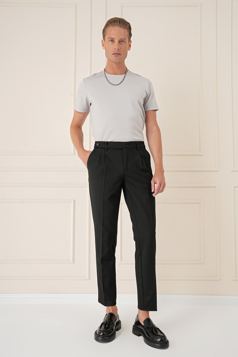 Comfort Fit Çift Pileli Dokulu Esnek Pamuklu Siyah Pantolon P 1158