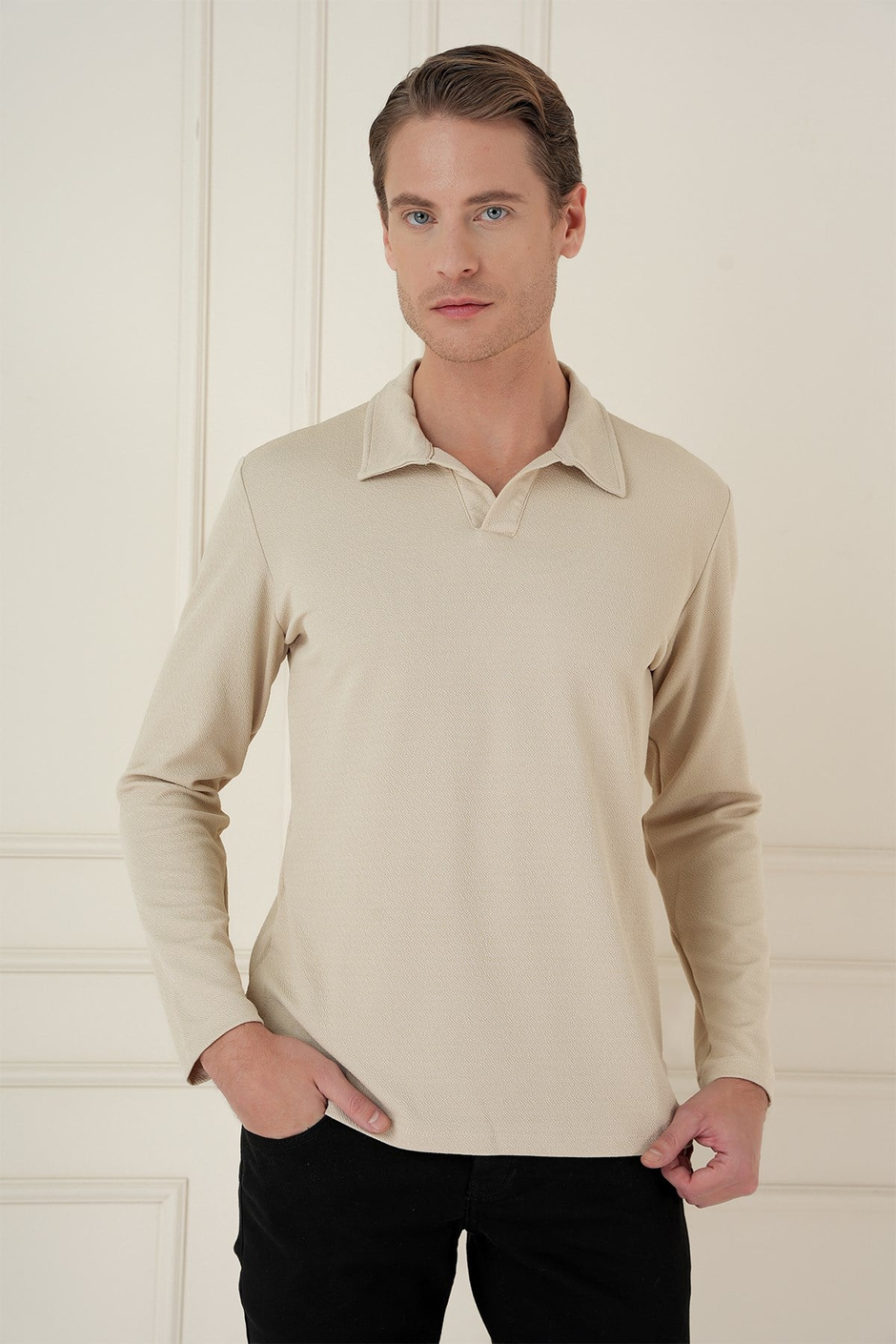 Comfort Fit Esnek Pamuklu Gofre Kumaş Bej Apaş Yaka Tişört Ts 890