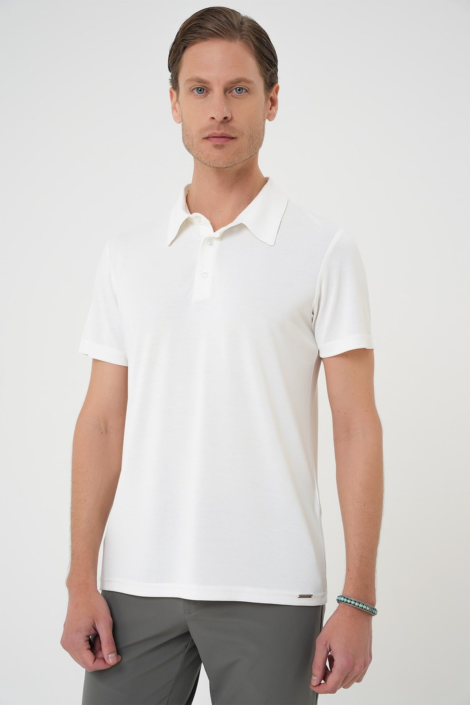 Comfort Fit Modal Karışım Kıvrılmaz Polo Yaka Ekru Tişört TS 903