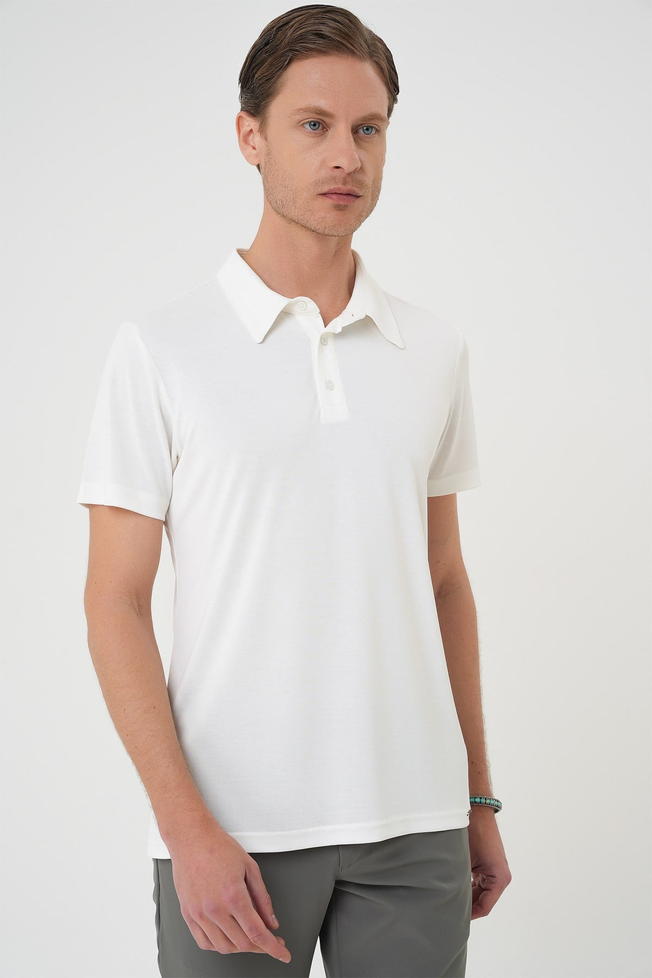 Comfort Fit Modal Karışım Kıvrılmaz Polo Yaka Ekru Tişört TS 903