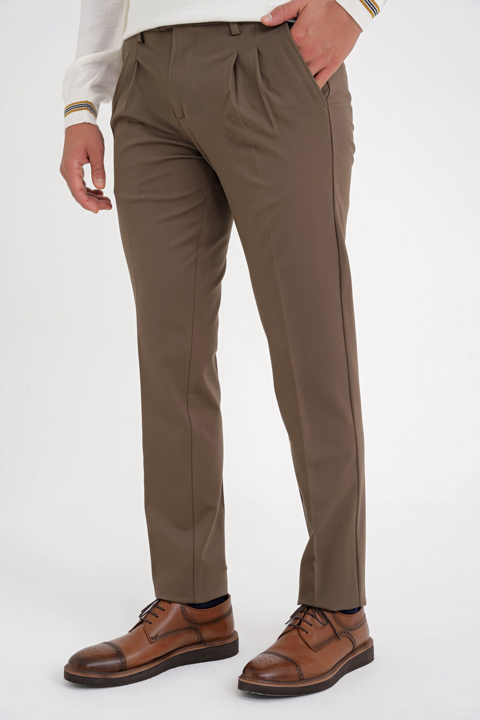 Comfort Fit Rahat Kalıp Çift Pileli Yan Cepli Esnek Pamuklu Tütün Pantolon P 1202