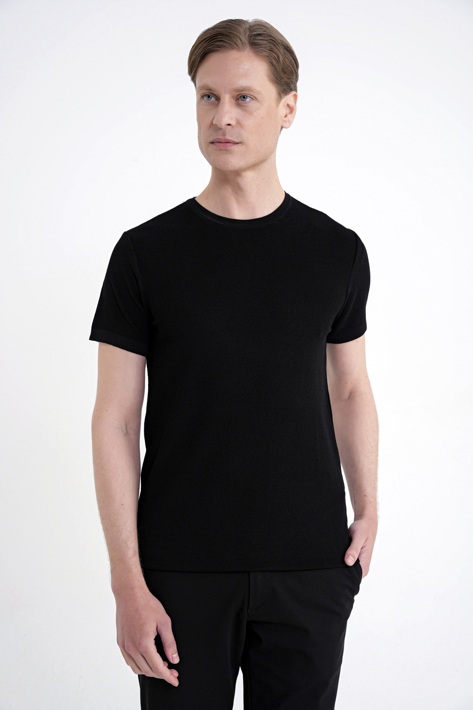 Comfort Fit Rayon Karışımlı Bisiklet Yaka Siyah Triko Tişört TS 925 