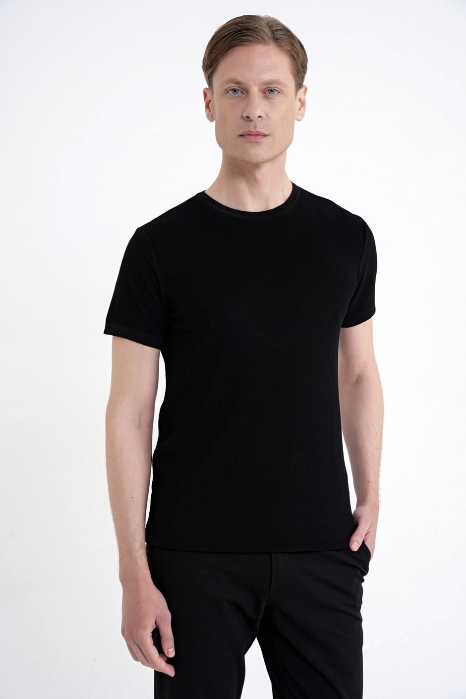Comfort Fit Rayon Karışımlı Bisiklet Yaka Siyah Triko Tişört TS 925 