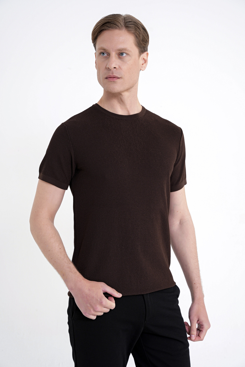 Comfort Fit Rayon Karışımlı Bisiklet Yaka Kahverengi Triko Tişört TS 925 