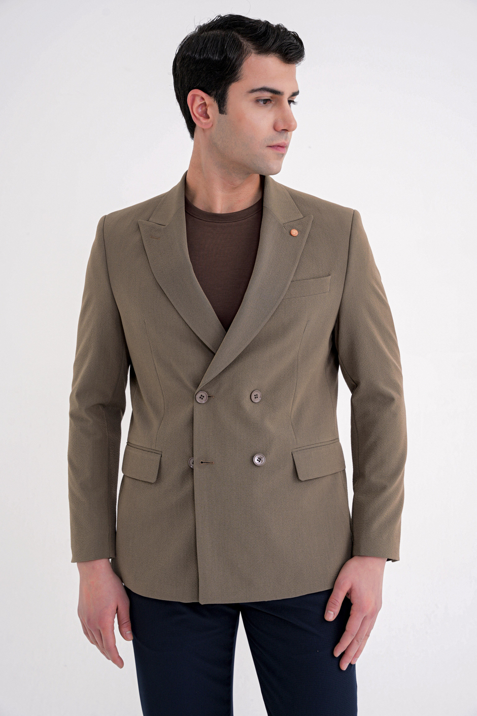 Comfort Fit Sivri Yaka Pamuklu Gofre Kumaş Kruvaze Tütün Ceket C 719