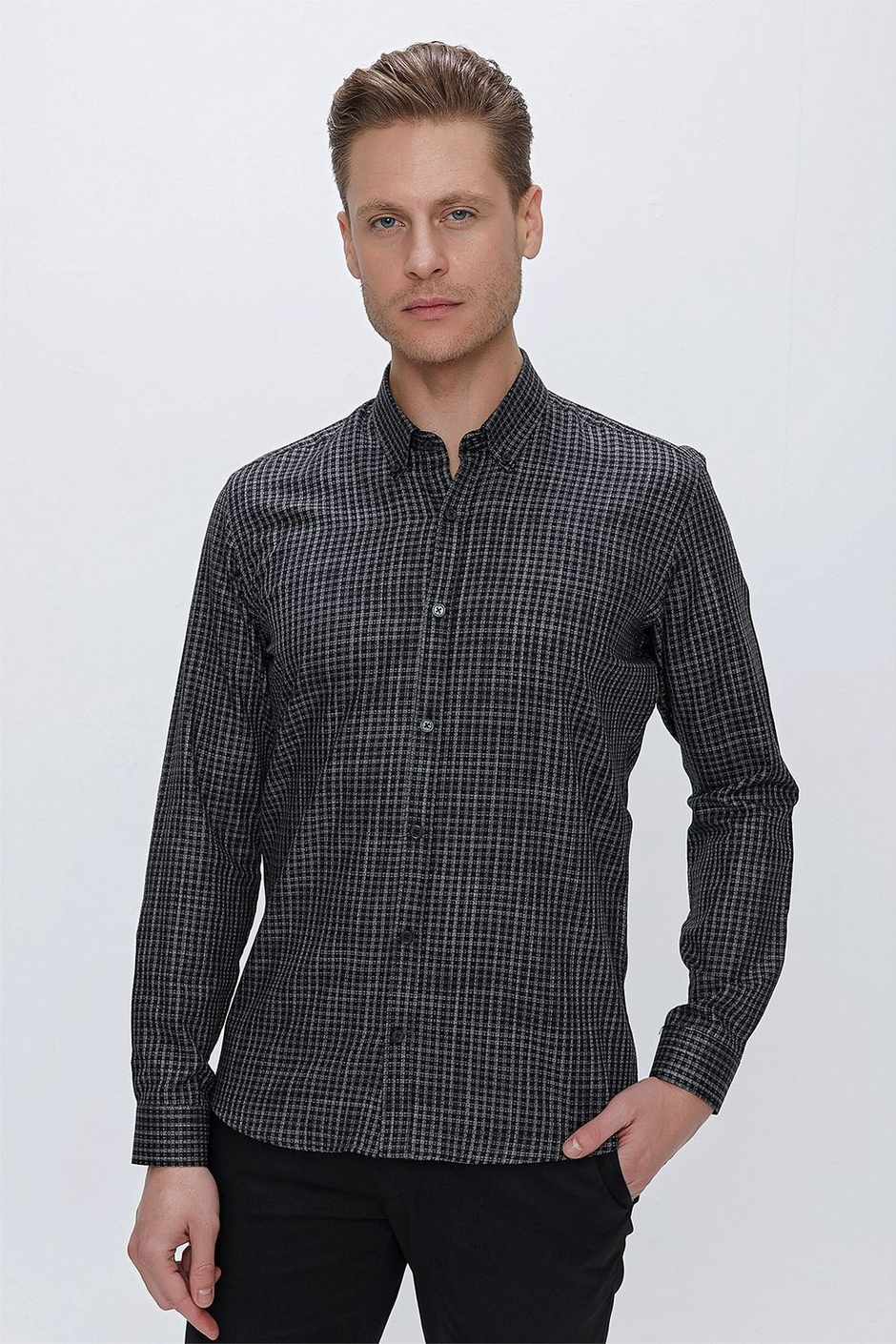 GK 662 Slim Fit Siyah Klasik Gömlek