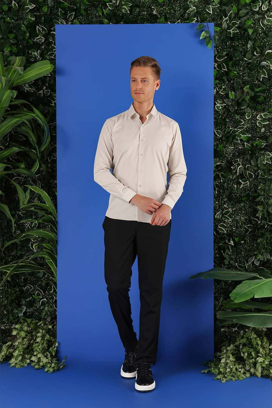 Slim Fit %100 Pamuk Kravat Yaka Kum Beji Gömlek GK 683
