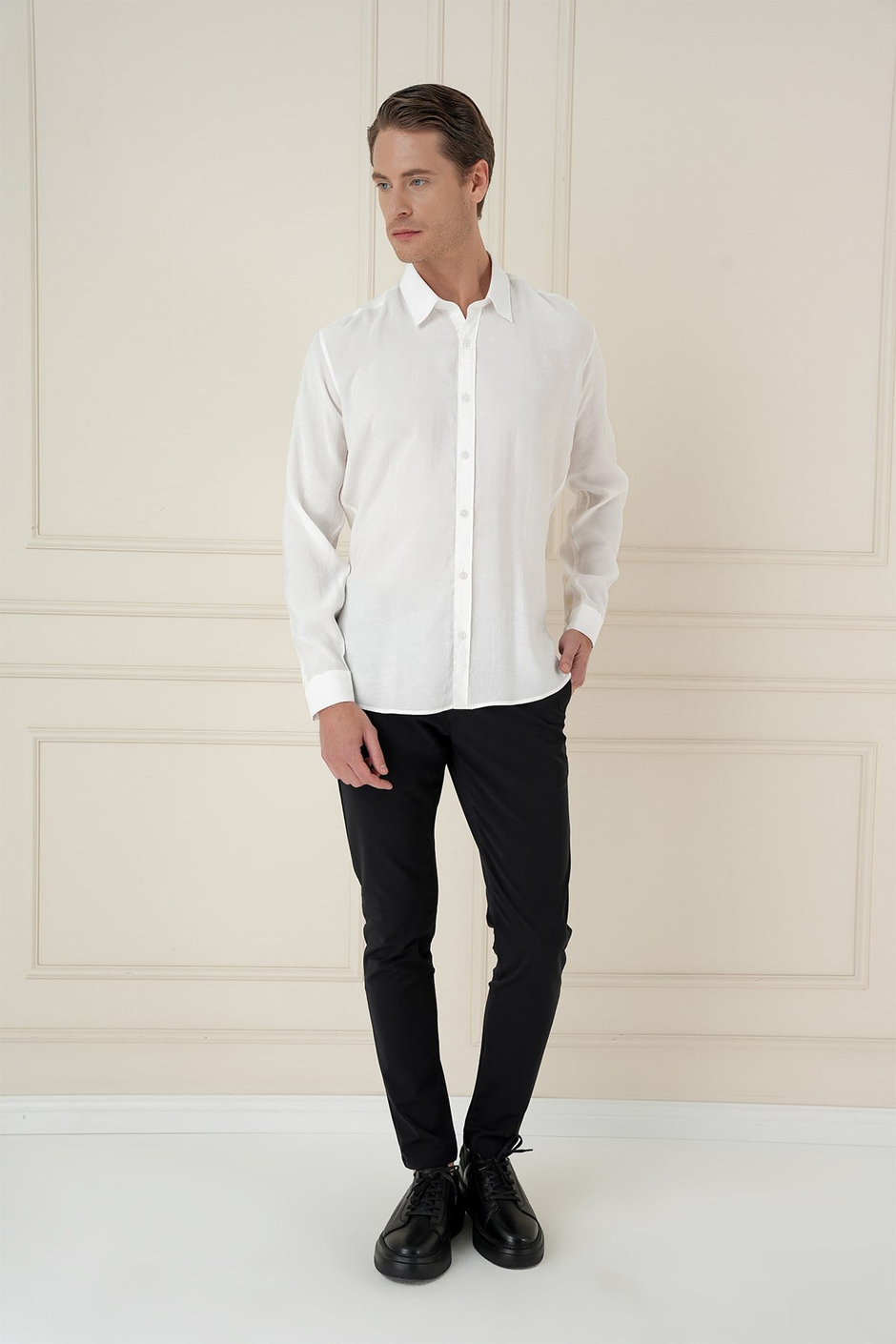 Slim Fit %100 Modal Erkek Yaka Uzun Kol Beyaz Gömlek  GK 743