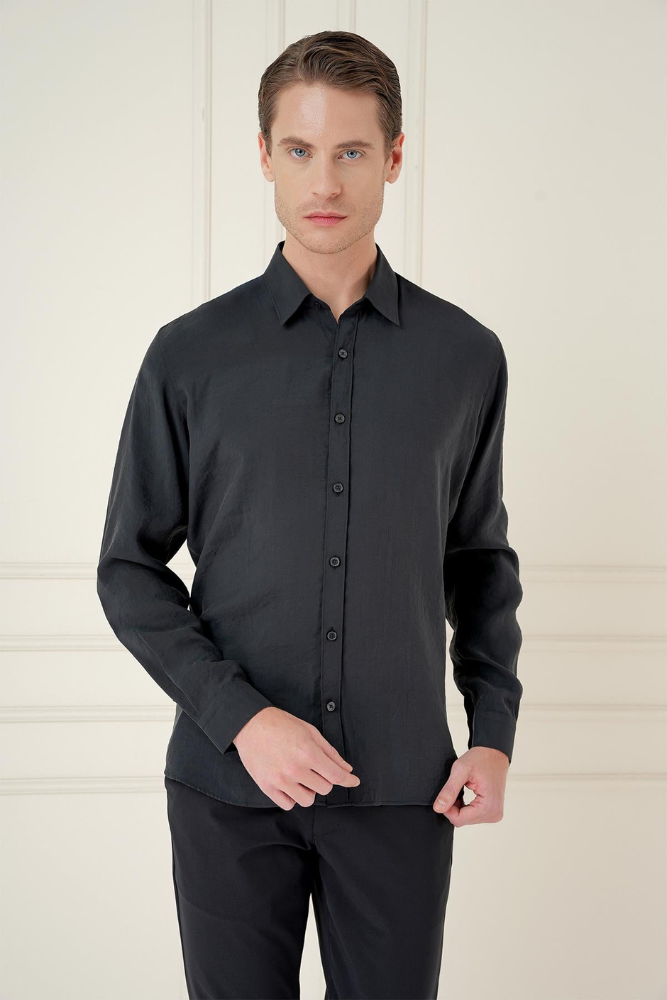 Slim Fit %100 Modal Erkek Yaka Uzun Kol Siyah Gömlek  GK 743