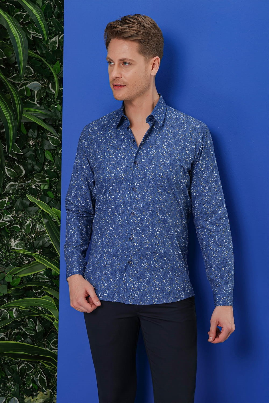 Slim Fit %100 Pamuk Çalı Desenli Lacivert Gömlek G 1540