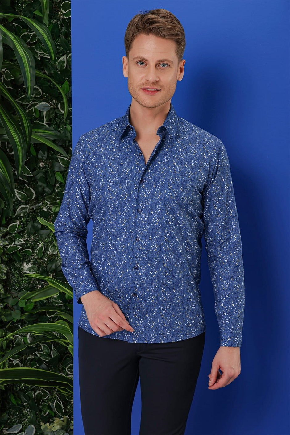 Slim Fit %100 Pamuk Çalı Desenli Lacivert Gömlek G 1540