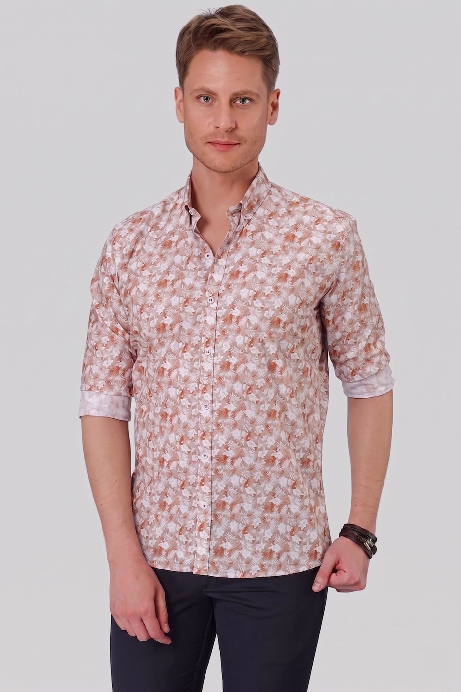 Slim Fit %100 Pamuk Çiçek Desenli Düğmeli Yaka Taba Gömlek G 1542