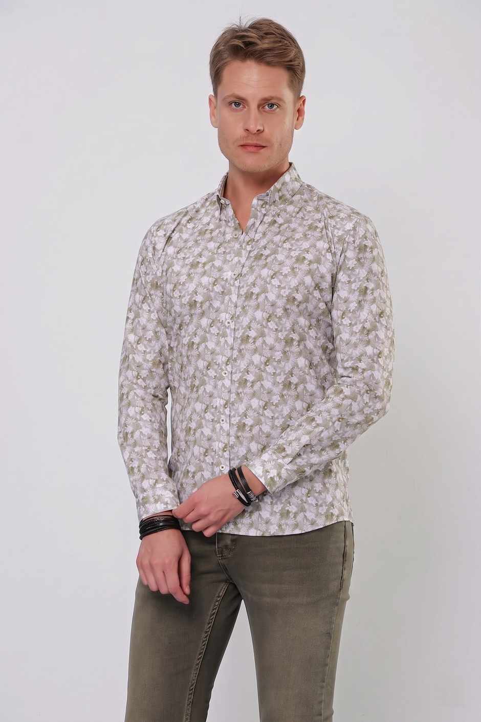 Slim Fit %100 Pamuk Çiçek Desenli Düğmeli Yaka Haki Gömlek G 1542