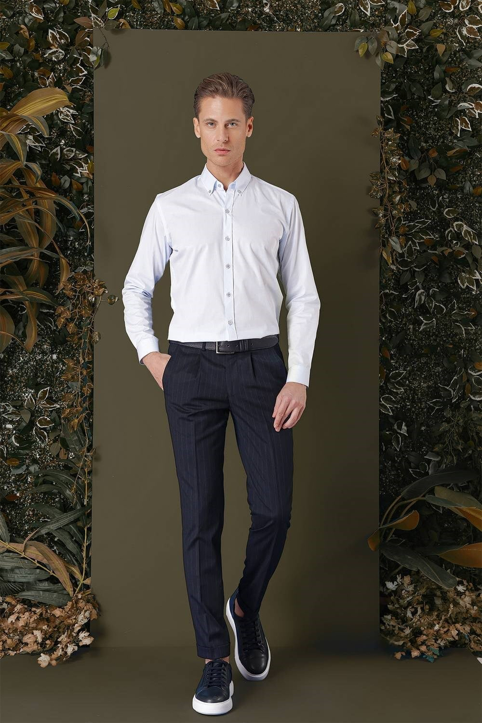Slim Fit %100 Pamuk Düğme Yakalı Mavi Gömlek GK 711