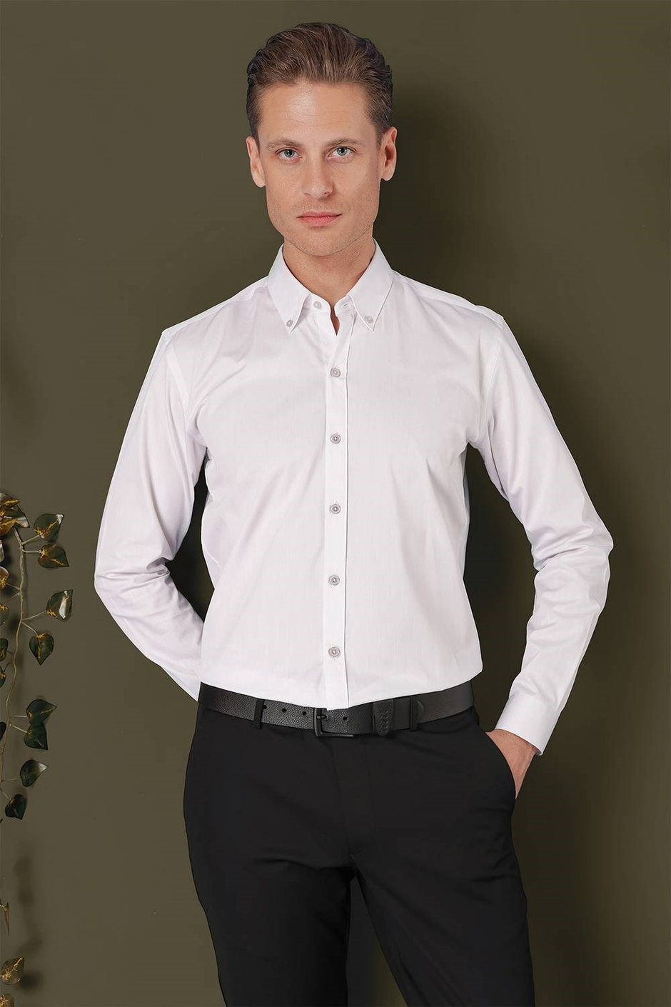 Slim Fit %100 Pamuk Düğme Yakalı Taş/Kırık Beyaz Gömlek GK 711