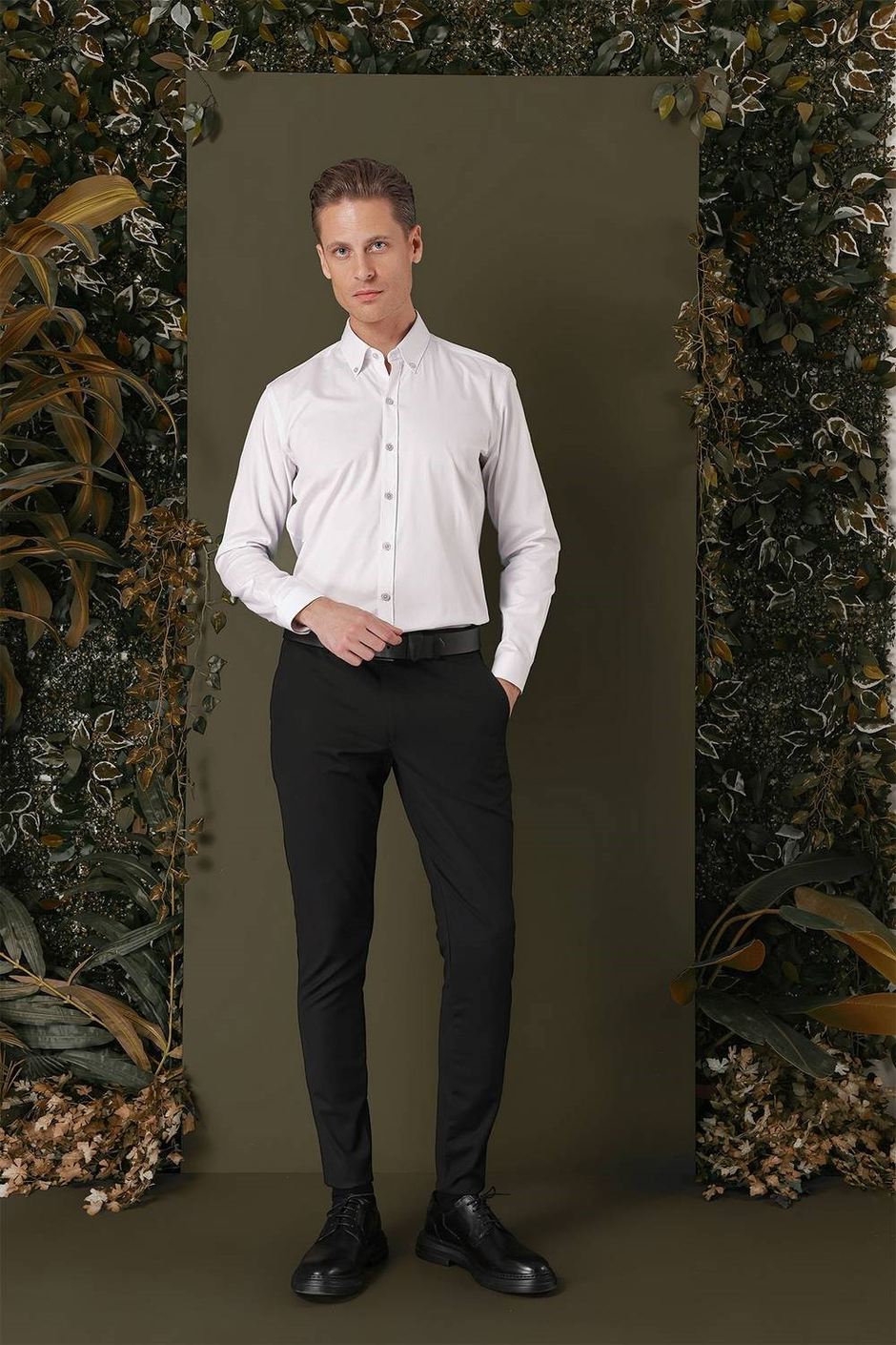Slim Fit %100 Pamuk Düğme Yakalı Taş/Kırık Beyaz Gömlek GK 711