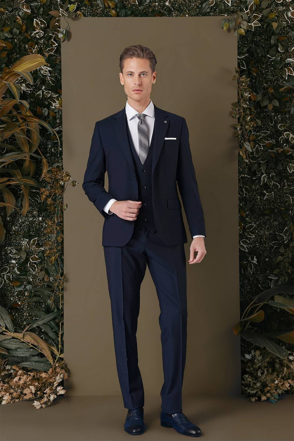 Slim Fit %94 Yün Esnek Pötikare Desenli Lacivert Yelekli Takım Elbise TK 887