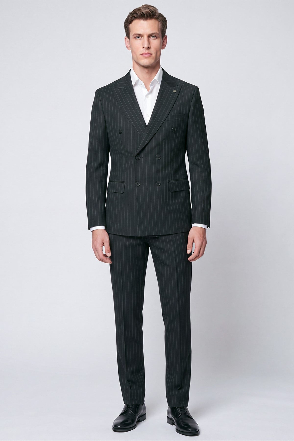 Slim Fit %96 Yünlü Çift Yırtmaç Çizgili Siyah Kruvaze Takım Elbise TK 954
