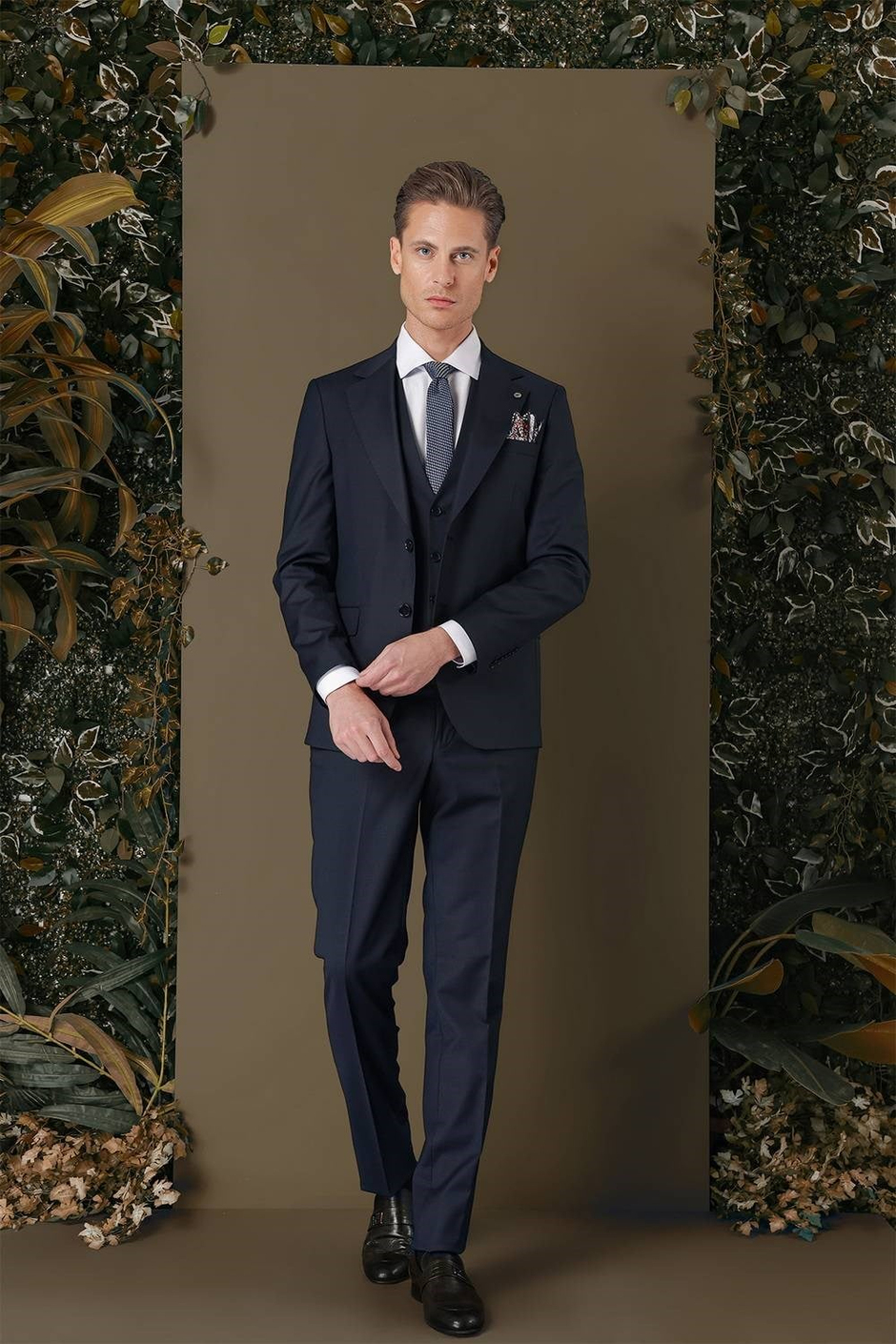 Slim Fit %97 Yün Esnek Lacivert Yelekli Takım Elbise TK 881