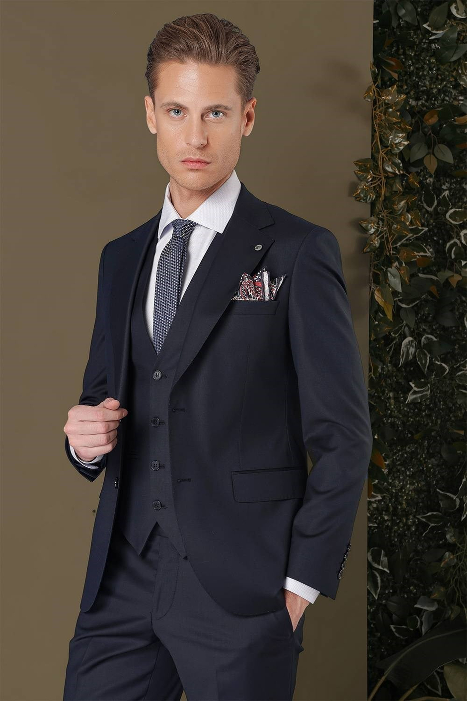Slim Fit %97 Yün Esnek Lacivert Yelekli Takım Elbise TK 881
